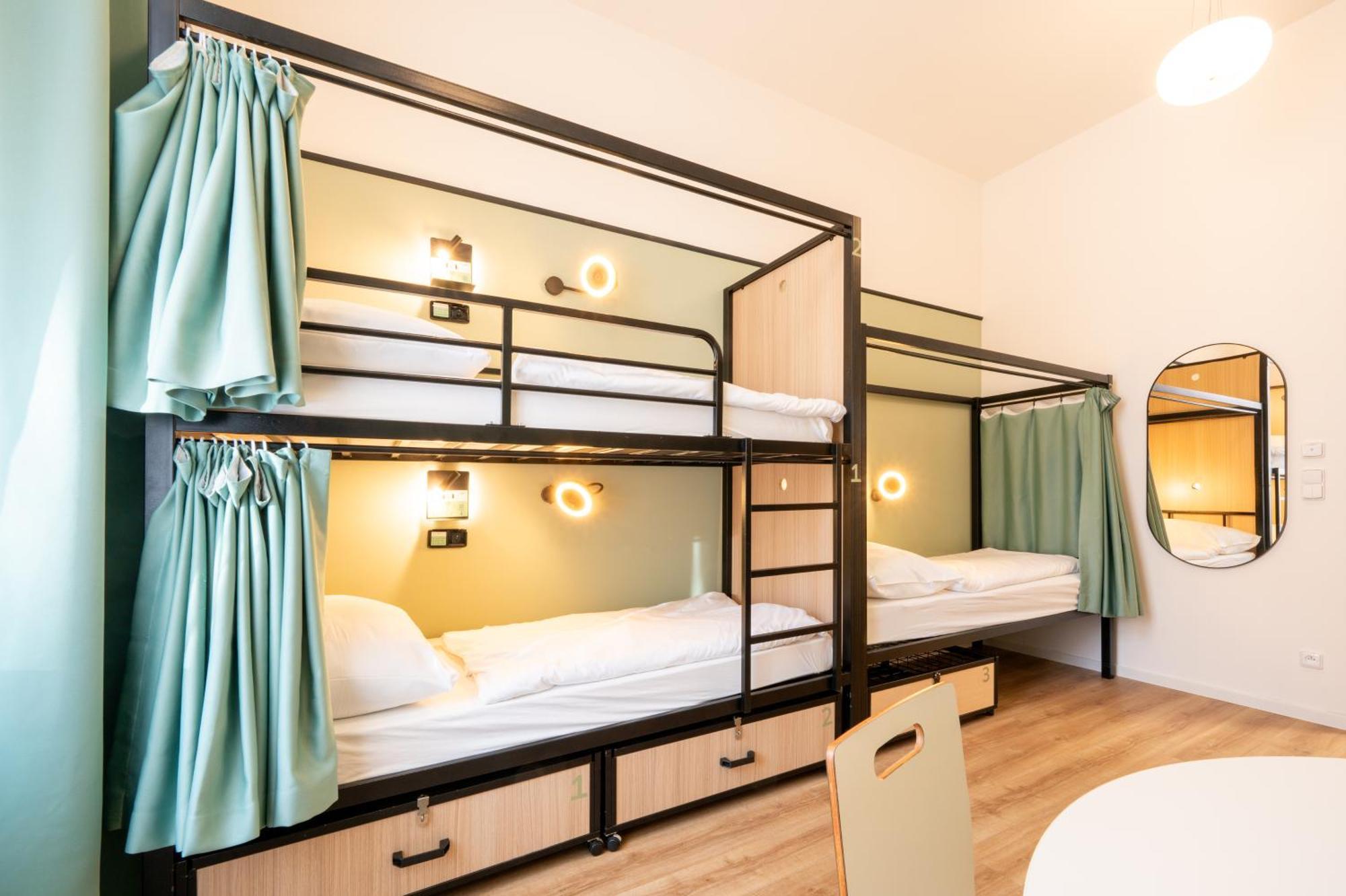 Luma Terra Praag