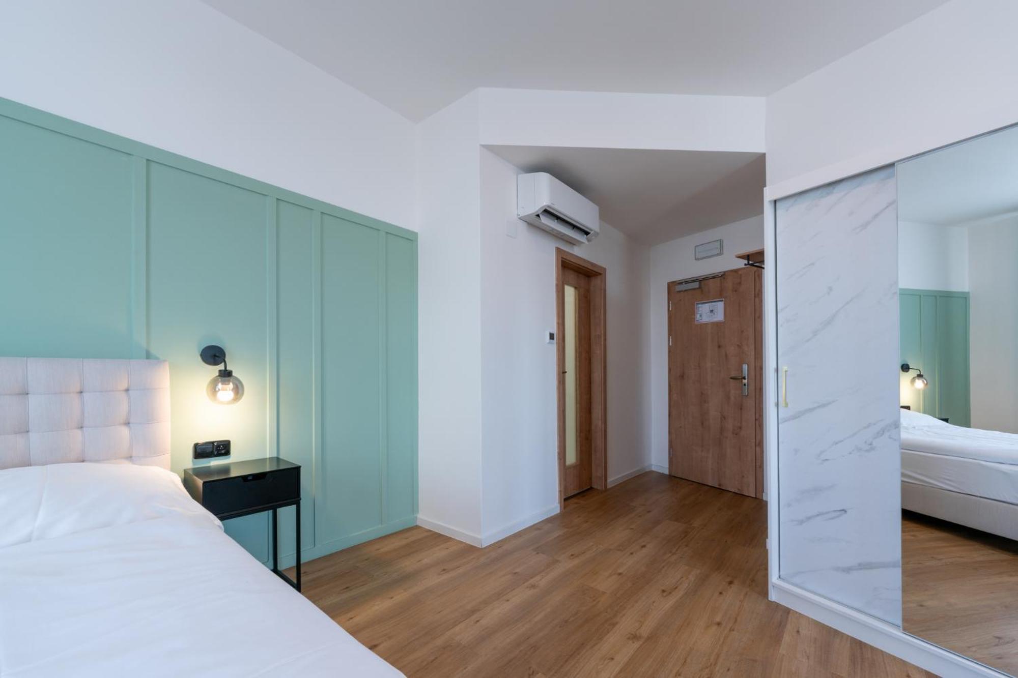 Hostel Luma Terra Prague